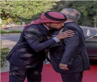 بالفيديو| شاهد هدية ملك الأردن لنجله الحسين بمناسبة حفل زفافة