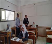 محافظ شمال سيناء يتفقد لجان امتحانات الثانوية الأزهرية بالعريش