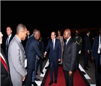 السيسي يصل أنجولا كأول رئيس مصري يزور العاصمة لواندا 