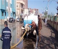 محافظ المنيا يوجه بسحب تجمعات مياه الأمطار بجميع المراكز والقرى