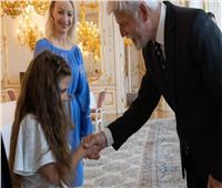 رئيس التشيك يدين التنمر في المدارس