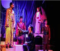 «سيف خشبي».. عرض مسرحي لفرقة قصر ثقافة كفر سعد بدمياط| صور
