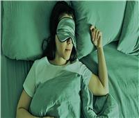 تعرف على أضرار ارتداء أقنعة العين أثناء النوم 