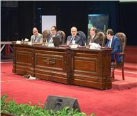 رئيس جامعة القاهرة يوجه بإعلان النتائج واستخراج شهادات الطلاب لتقديمها لأداء الخدمة العسكرية