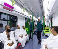 وزير النقل السعودي يرافق آخر رحلات الحجاج في قطار المشاعر 
