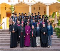 كلية «اللاهوت الأسقفية» تحتفل بتخريج الدفعة الخامسة عشر 