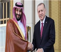 ولي العهد السعودي والرئيس التركي يعقدان جلسة مباحثات ويشهدان توقيع مذكرات تفاهم