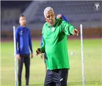 المصري يعلن رحيل ميمي عبدالرازق عن تدريب الفريق