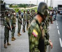 جيش الإكوادور «يتوغل» داخل كولومبيا