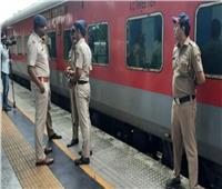 مصرع 4 أشخاص بحادث إطلاق نار في قطار بالهند