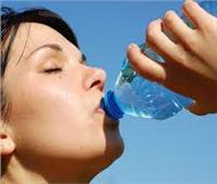 أستاذ تغذية: الجسم يحتاج من 2.5 إلى 3 لترات مياه يومياً 