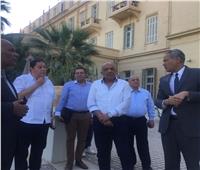 وزير قطاع الأعمال العام يتفقد فندق «ونتر بالاس» بالأقصر