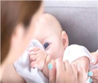 دراسة: الرضاعة 6 أشهر تحمي قلوب الأمهات من المرض