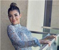 «ليلى أحمد زاهر» تخطف الأنظار بفستان أزرق في أحدث ظهور لها | صور