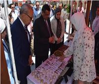 وزير التنمية المحلية ومحافظ القليوبية يفتتحان معرض «أيادي مصر» للحرف اليدوية