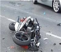 إصابة شخصين في حادث تصادم سيارة ملاكي بدراجة نارية أعلى كوبري بنها