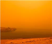 عاصفة ترابية مفاجئة في سماء أسوان ووقف حركة الملاحة ببحيرة ناصر