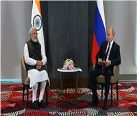 بوتين يبحث مع الرئيس الهندي تطوير العلاقات الروسية الهندية