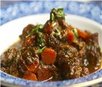 عشاق المطبخ المغربي| أسهل طريقة لعمل «طاجن اللحم الضأن بالخوخ» 