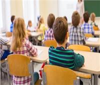 استشاري نفسي توجه نصائح للأمهات عند نقل أطفالهن من مدرسة لأخرى