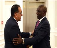الرئيس الكيني يستقبل رئيس الوزراء على هامش مشاركته في قمة أفريقيا للمناخ