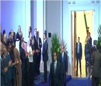 لحظة وصول الرئيس السيسي لافتتاح "المؤتمر العالمي الأول للسكان والصحة والتنمية"