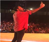 رامي جمال يتألق في حفل الإسكندرية بحضور «كامل العدد» | فيديو