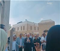 بعد افتتاحه رسميا| وزير السياحة ومحافظ القاهرة في جولة داخل مسجد سارية الجبل| صور