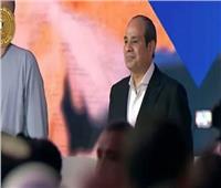 الرئيس السيسي وأهالي بني سويف يقفون دقيقة حدادا على أروح ضحايا ليبيا