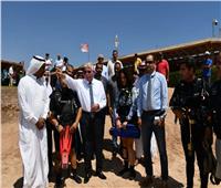 محافظ جنوب سيناء يطالب كافة الجهات بالتعاون للحفاظ على البيئة البحرية بمدينة دهب