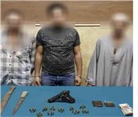 حبس 5 عاطلين لقيامهم بتصنيع المواد المخدرة وبحوزتهم كمية من مخدر الحشيش بالقاهرة