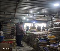 رئيس أشمون يتفقد منفذ بيع السلع الغذائية بأسعار مخفضة للمواطنين