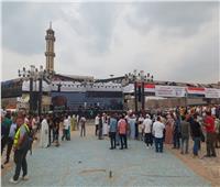 تجمع المئات من المواطنين بميدان المؤسسة في شبرا الخيمة لتأييد ترشح الرئيس السيسي 