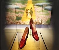 أمريكي يعترف بسرقة الحذاء الأحمر الشهير للممثلة جودي جارلاند 