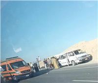 إصابة 9 أشخاص إثر انقلاب سيارة ميكروباص بصحراوي قنا