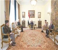 الرئيس عبد الفتاح السيسى يلتقى قائد القيادة المركزية الأمريكية بحضور وزير الدفاع 
