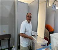 طارق يحيى  يدلي بصوته في انتخابات الزمالك 