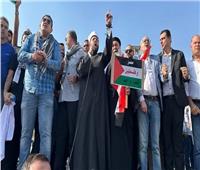 الدكتور أسامة الأزهري يقود المتظاهرين بالمنصة لدعم غزة