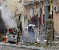 مقتل 4 جنود وإصابة 5 آخرين في انفجار سيارة مفخخة بالصومال