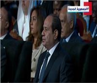 الرئيس السيسي يشاهد فيلمًا تسجيليًا عن دعم وتطوير الصناعة المصرية