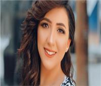 آية عبدالله ترفع علم فلسطين وتوجه رسالة بصوت حزين| فيديو 