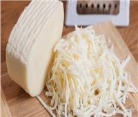 وداعا لغلاء الأسعار.. طريقة عمل الجبنة الموزاريلا "على قد الإيد"