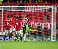 مانشستر يونايتد يسقط بالتلاتة أمام نيوكاسل ويودع كأس الرابطة