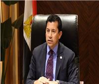 وزير الرياضة يطمئن علي الحالة الصحية للعامري فاروق