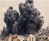خبير استراتيجي: قصف غزة همجي وغير مبرر ويرتقي لجريمة حرب