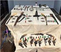 الأمن العام يداهم ورشتين لتصنيع الأسلحة ويضبط 24 بندقية وفرد خرطوش