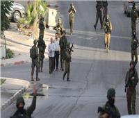 الجيش الإسرائيلي يعتقل عشرات الفلسطينيين في الضفة الغربية
