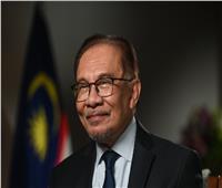 رئيس وزراء ماليزيا يصل إلى السعودية للمشاركة في القمة العربية الإسلامية