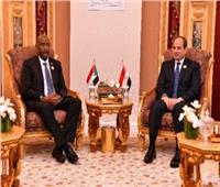 الرئيس السيسي لـ «البرهان»: موقف مصر ثابت وداعم للسودان الشقيق 
