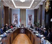 رئيس الوزراء يتابع مستجدات مشروع تطوير الهوية البصرية للطريق الدائري